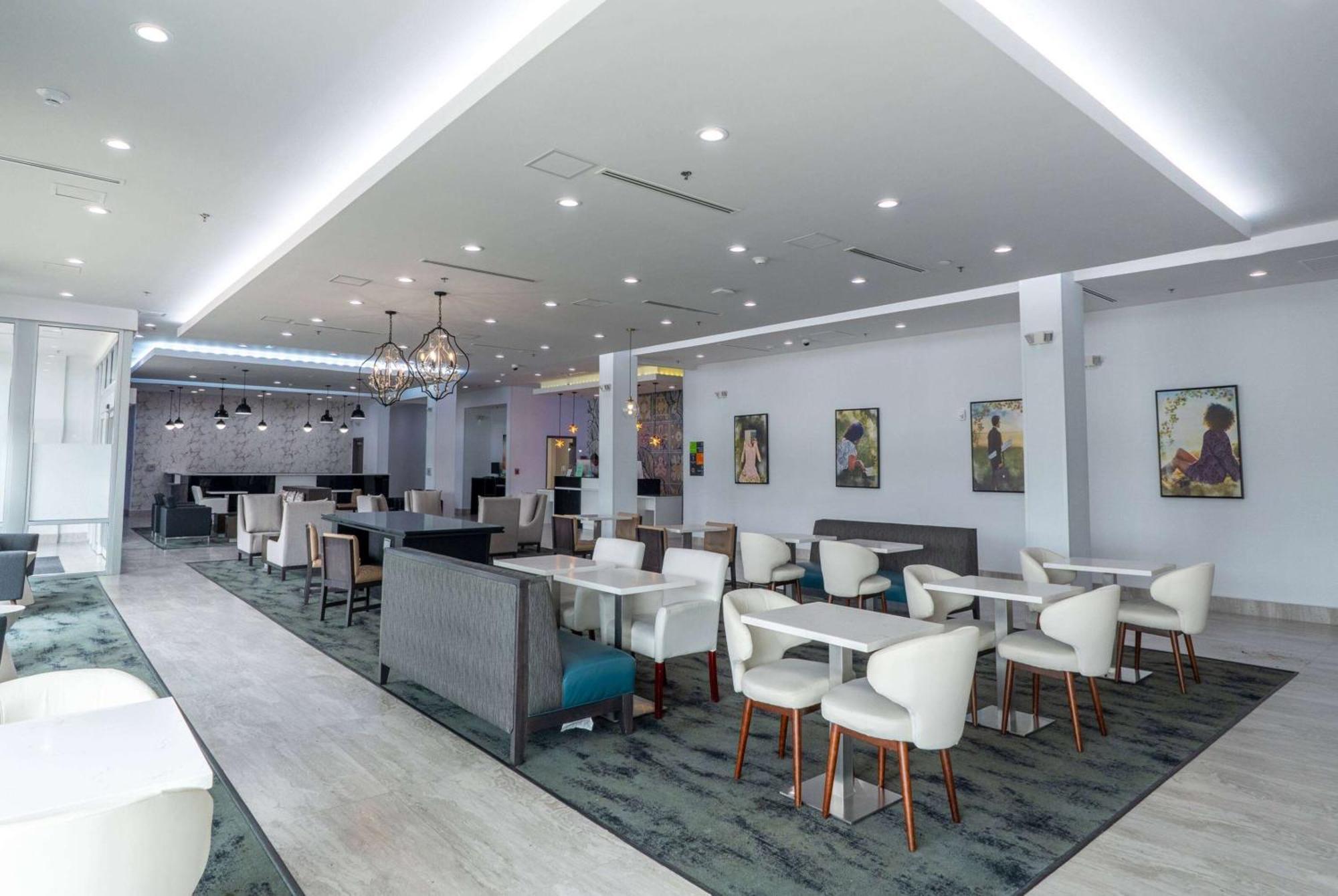 La Quinta Inn & Suites By Wyndham Corpus Christi Southeast Dış mekan fotoğraf