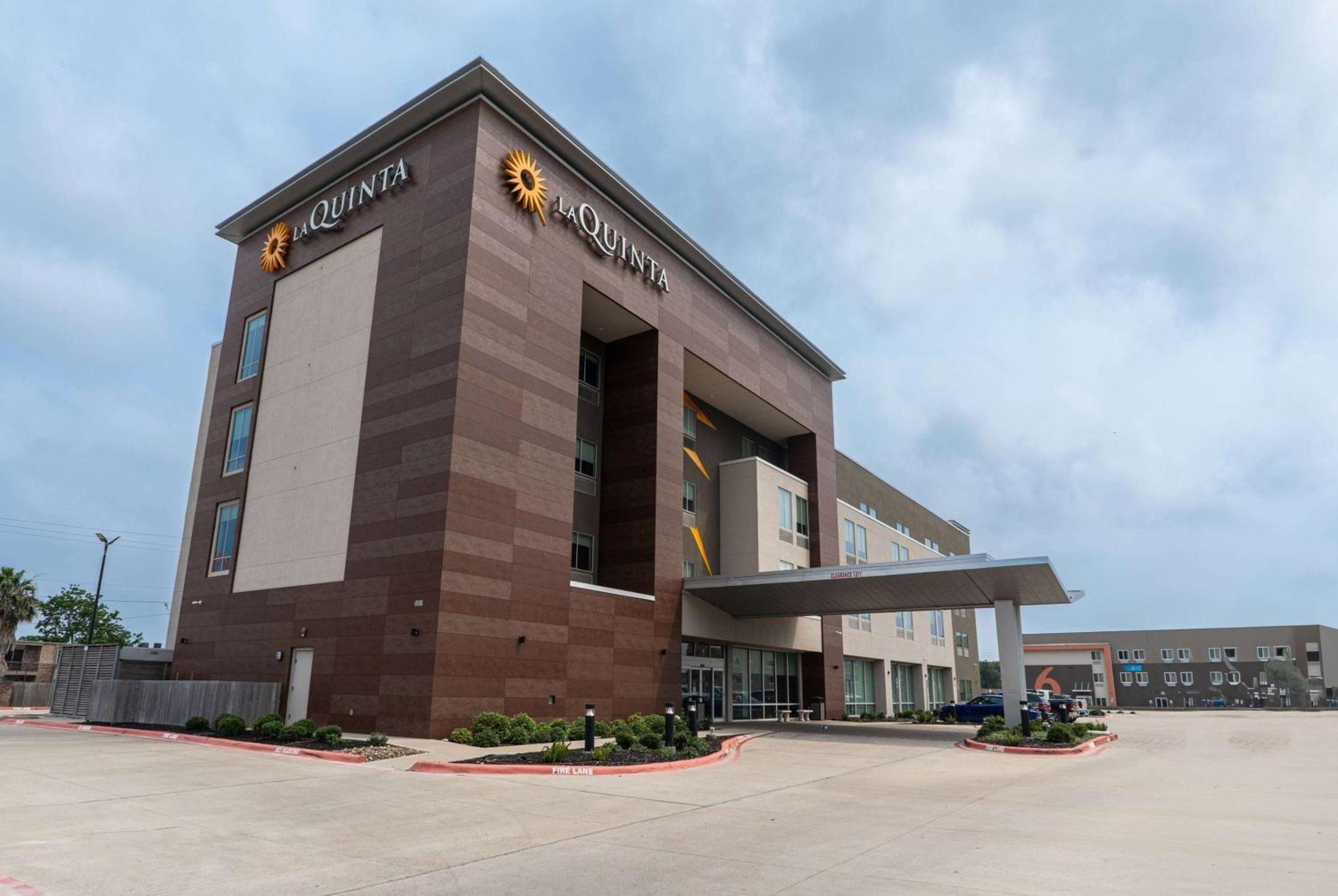 La Quinta Inn & Suites By Wyndham Corpus Christi Southeast Dış mekan fotoğraf