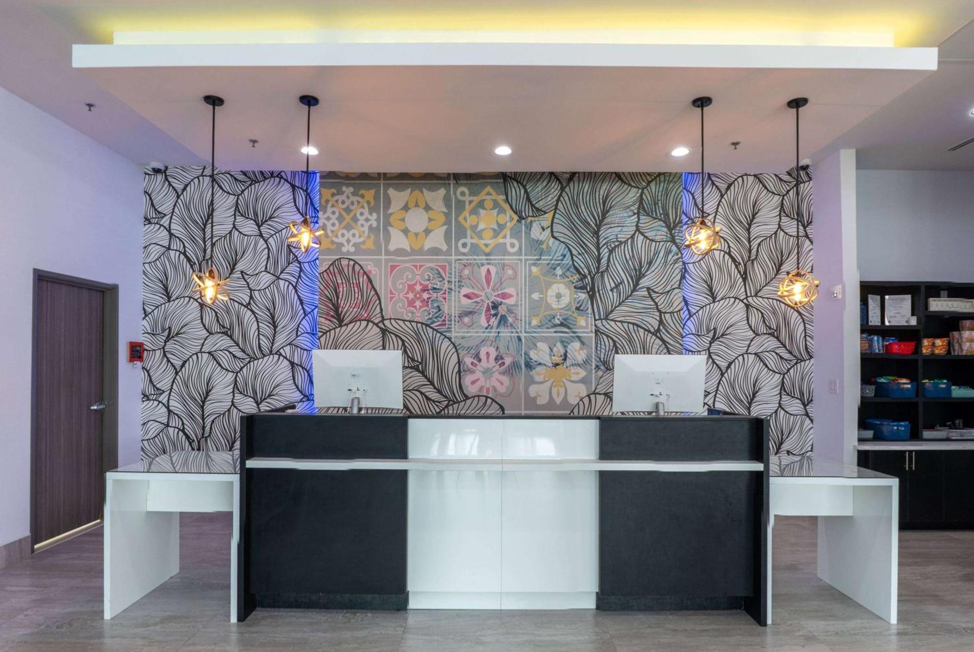 La Quinta Inn & Suites By Wyndham Corpus Christi Southeast Dış mekan fotoğraf